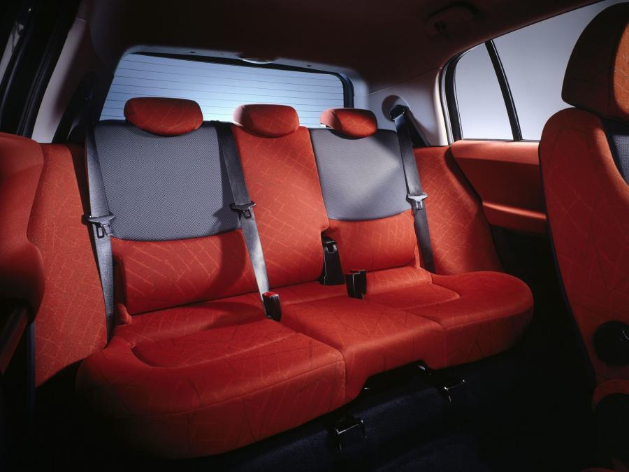  Smart ForFour 2004 года  (фото 4 из 14)